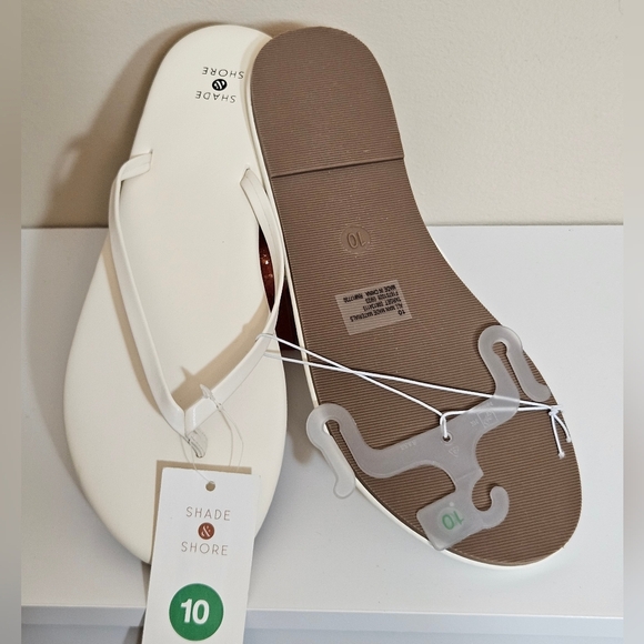 Shade & Shore white leather flip flops women's size 10 - Picture 4 of 7